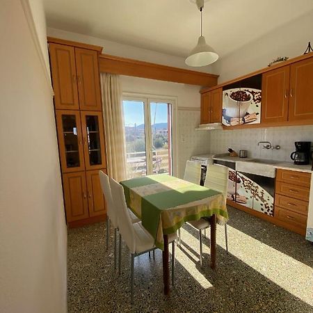 Mpanos Sea Apartment 2 Лутра Ораяс Еленис Екстериор снимка