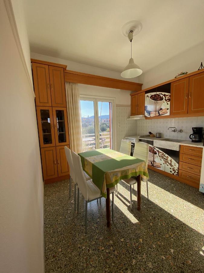 Mpanos Sea Apartment 2 Лутра Ораяс Еленис Екстериор снимка