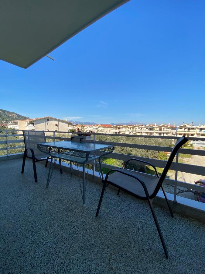 Mpanos Sea Apartment 2 Лутра Ораяс Еленис Екстериор снимка